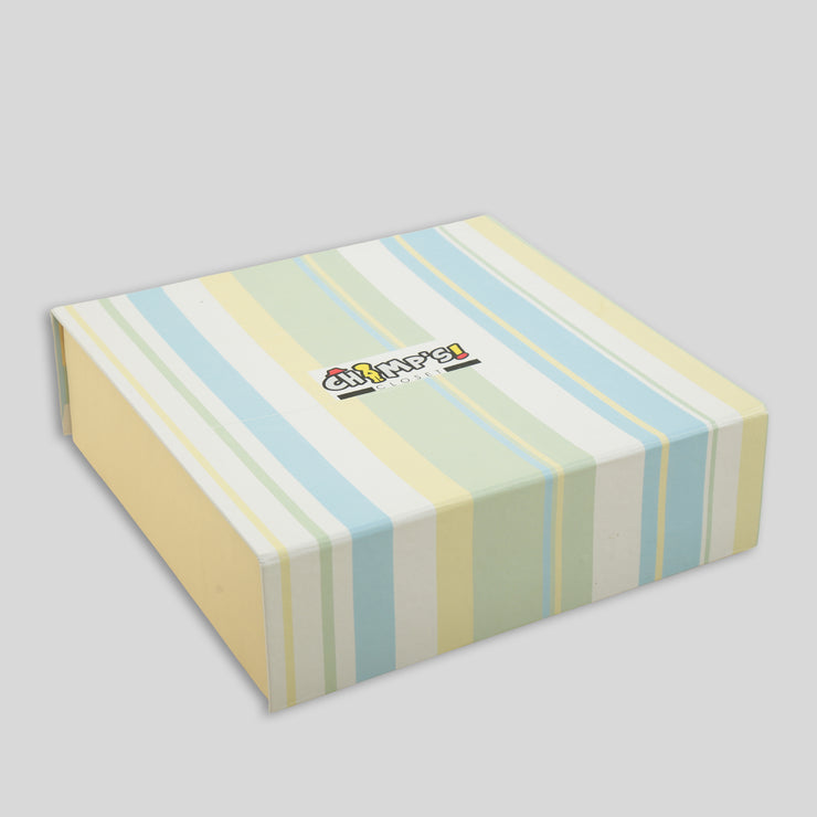 New Born Gift Box in Organic Cotton in Geometrical Print